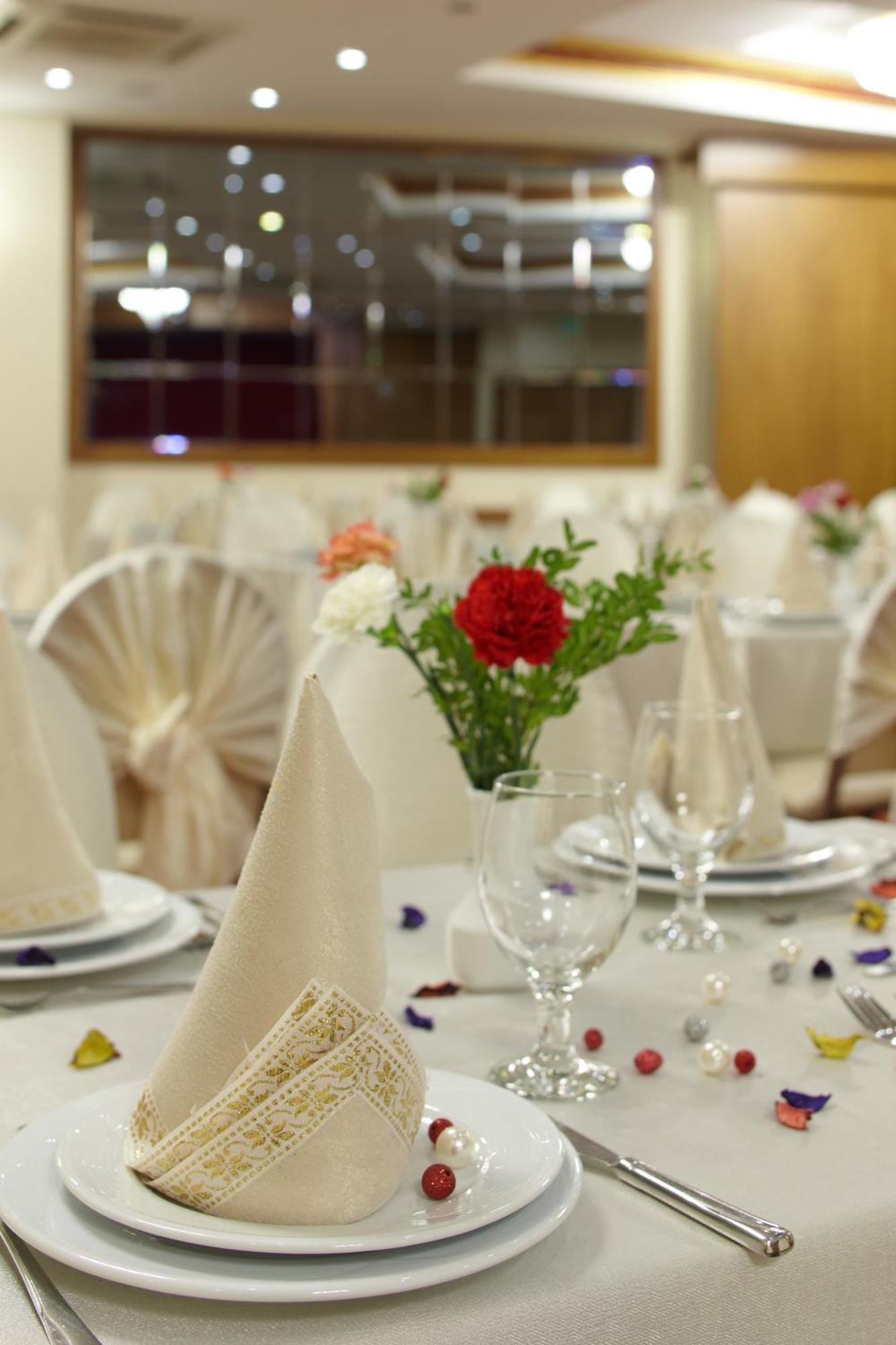 Buruciye Hotel Сивас Екстериор снимка