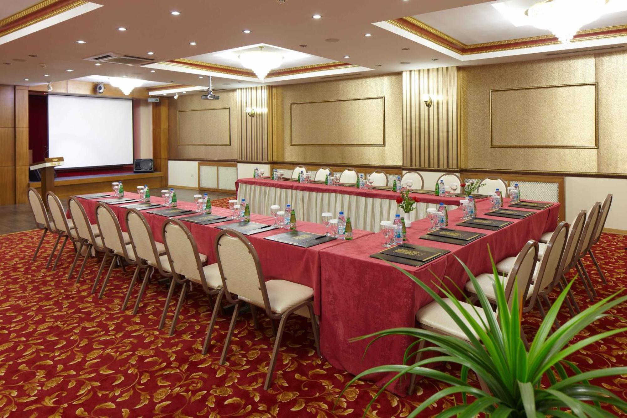 Buruciye Hotel Сивас Екстериор снимка