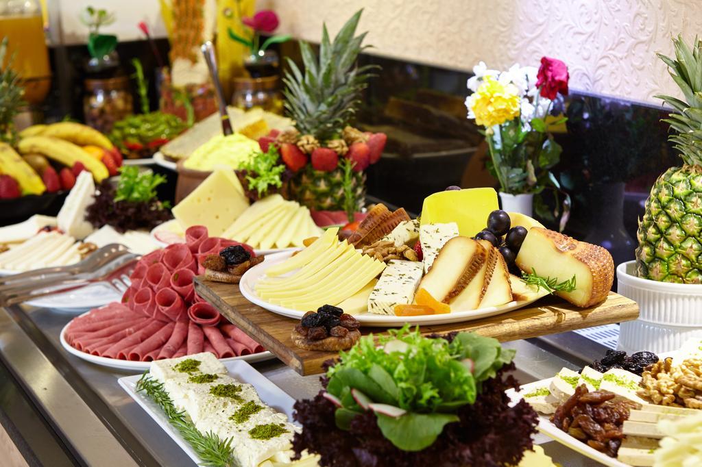 Buruciye Hotel Сивас Екстериор снимка