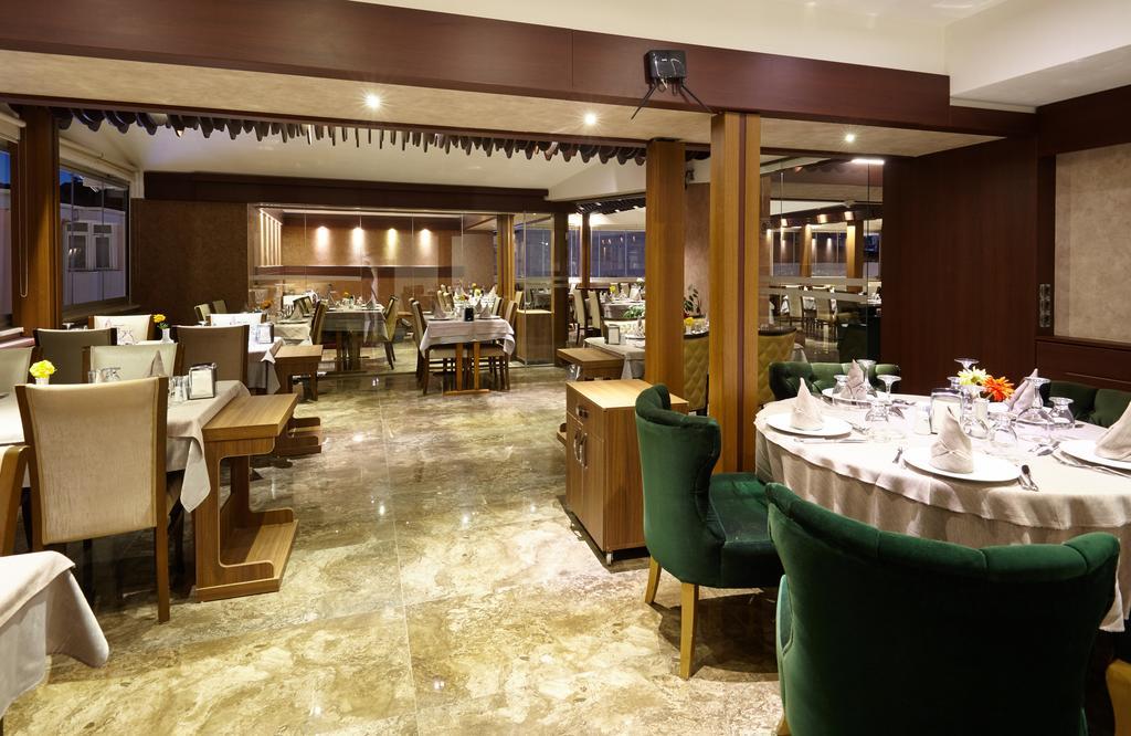 Buruciye Hotel Сивас Екстериор снимка